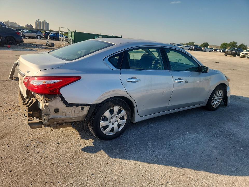 Продажа на аукционе авто 2016 Nissan Altima, vin: 1N4AL3AP2GN343789, номер лота: 63743686