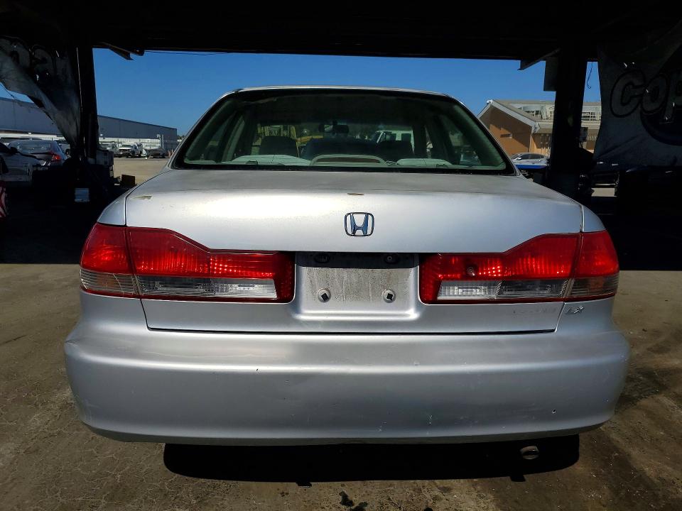 2002 Honda Accord მანქანა იყიდება აუქციონზე, vin: 3HGCG665X2G706794, აუქციონის ნომერი: 64104606