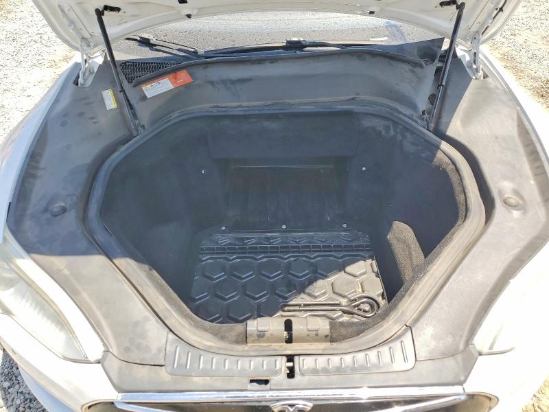 61531036 :رقم المزاد ، 5YJSA1S19EFP57408 vin ، 2014 Tesla Model S مزاد بيع