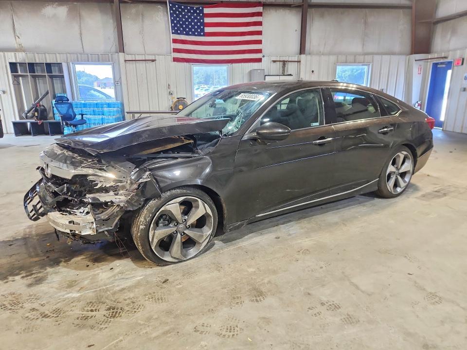Продаж на аукціоні авто 2018 Honda Accord, vin: 1HGCV1F99JA163950, номер лоту: 65930036