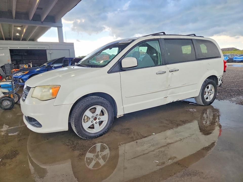 2013 Dodge Grand Caravan მანქანა იყიდება აუქციონზე, vin: 2C4RDGCG4DR553503, აუქციონის ნომერი: 63855646