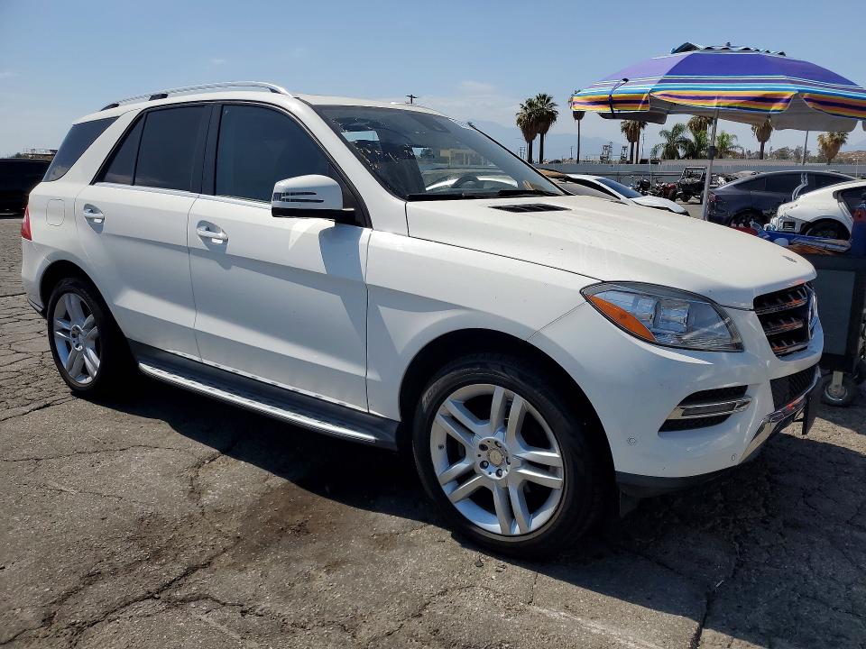 Продажа на аукционе авто 2015 Mercedes-benz Ml, vin: 4JGDA5HB2FA457554, номер лота: 63913066