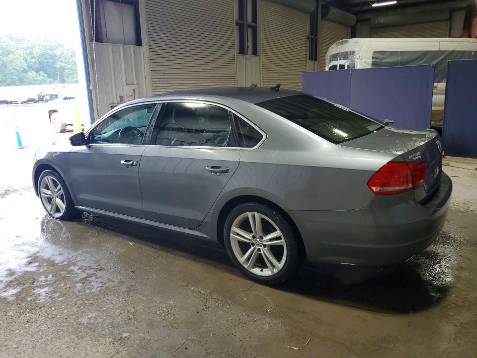64558206 :رقم المزاد ، 1VWBN7A32EC058805 vin ، 2014 Volkswagen Passat مزاد بيع
