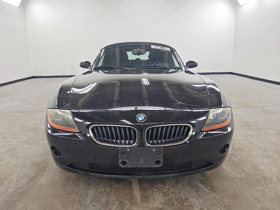 66487126 :رقم المزاد ، 4USBT33483LR63659 vin ، 2003 Bmw Z4 مزاد بيع