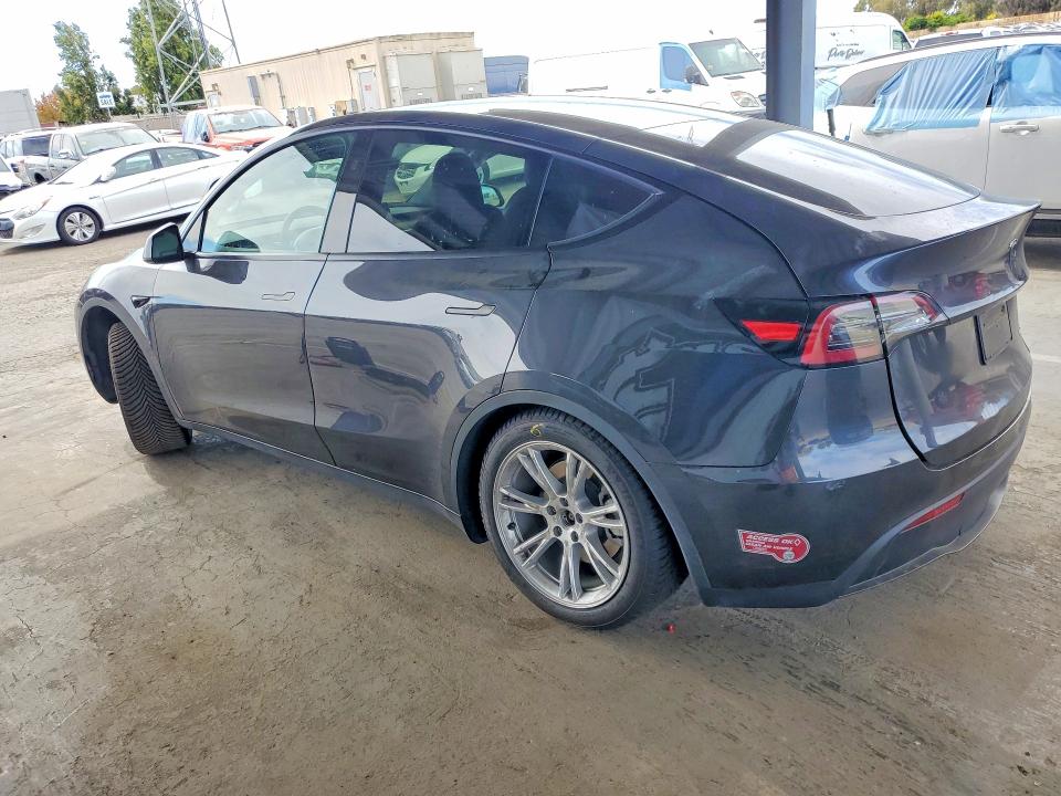 65392906 :رقم المزاد ، 7SAYGDEE2RF014123 vin ، 2024 Tesla Model Y مزاد بيع