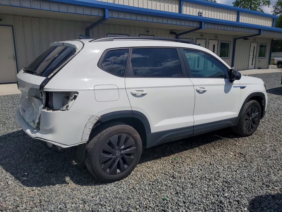 62572156 :رقم المزاد ، 3VVAX7B22NM019212 vin ، 2022 Volkswagen Taos مزاد بيع