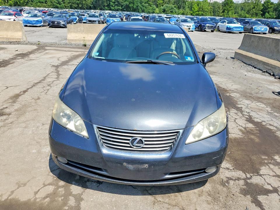 64207636 :رقم المزاد ، JTHBJ46GX82272054 vin ، 2008 Lexus Es مزاد بيع