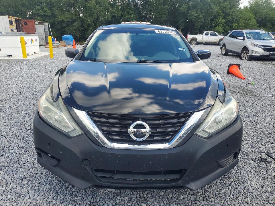 Продаж на аукціоні авто 2017 Nissan Altima, vin: 1N4AL3AP8HC172463, номер лоту: 63716286