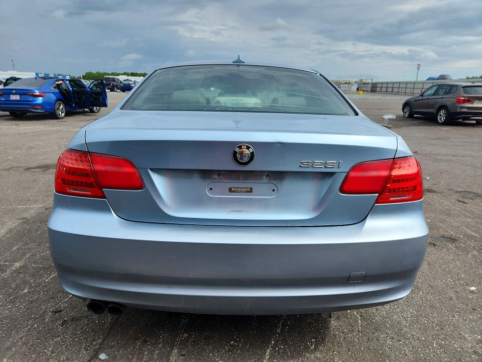2012 Bmw 328 მანქანა იყიდება აუქციონზე, vin: WBAKE3C57CE770347, აუქციონის ნომერი: 63810596