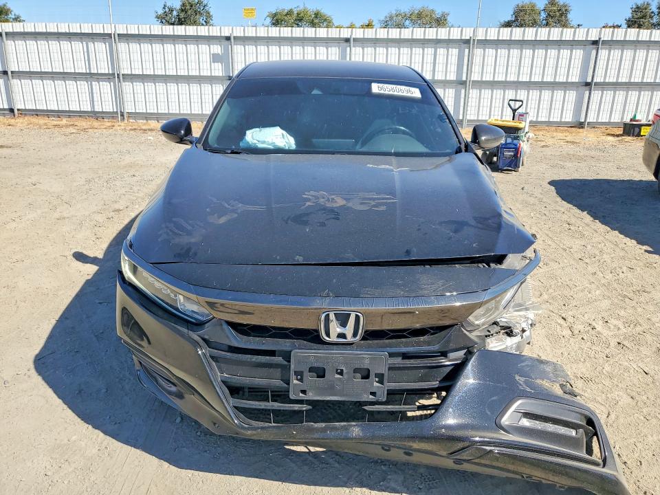 66580696 :رقم المزاد ، 1HGCV1F35KA073014 vin ، 2019 Honda Accord مزاد بيع