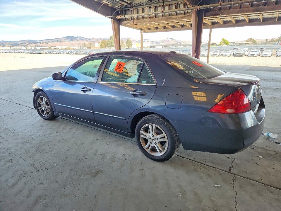 66032156 :رقم المزاد ، 1HGCM568X6A154926 vin ، 2006 Honda Accord مزاد بيع