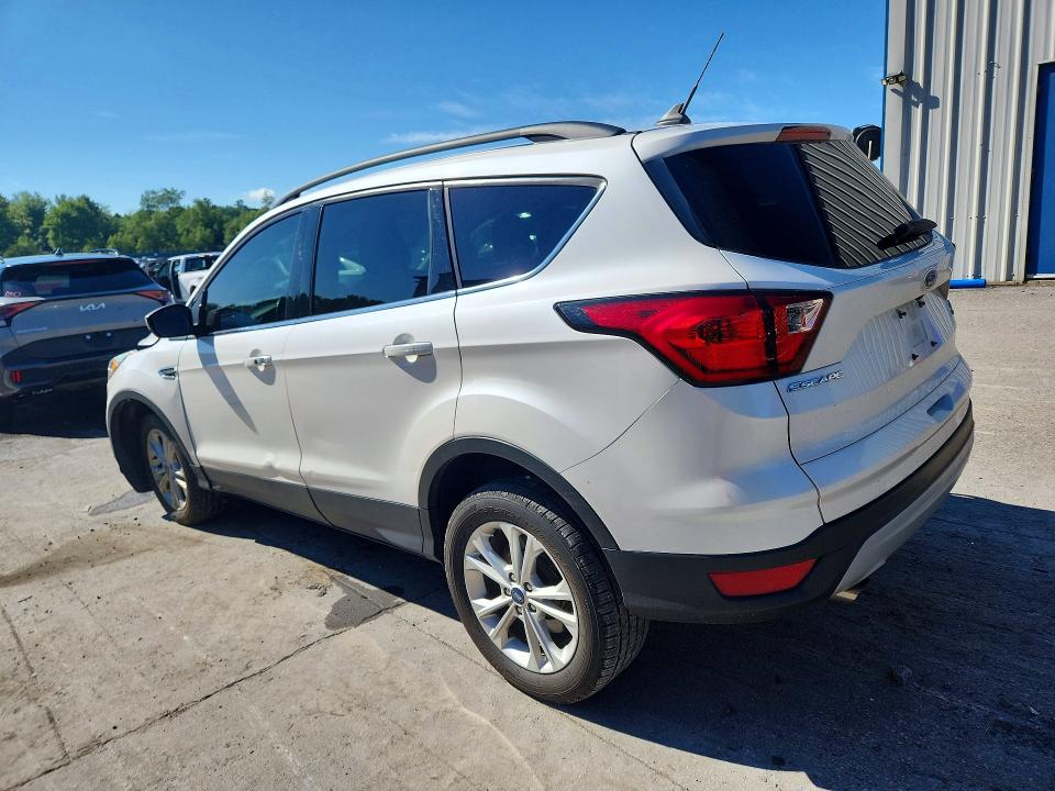 Продажа на аукционе авто 2019 Ford Escape, vin: 1FMCU9HD8KUA01157, номер лота: 63766926