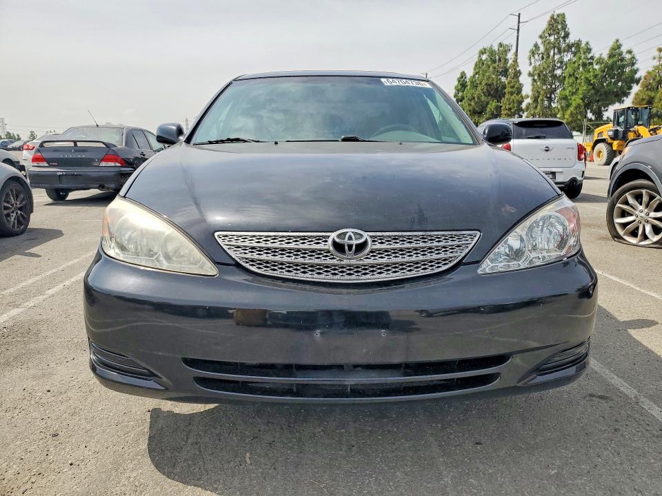 Продаж на аукціоні авто 2002 Toyota Camry, vin: 4T1BE32K82U074025, номер лоту: 64704736