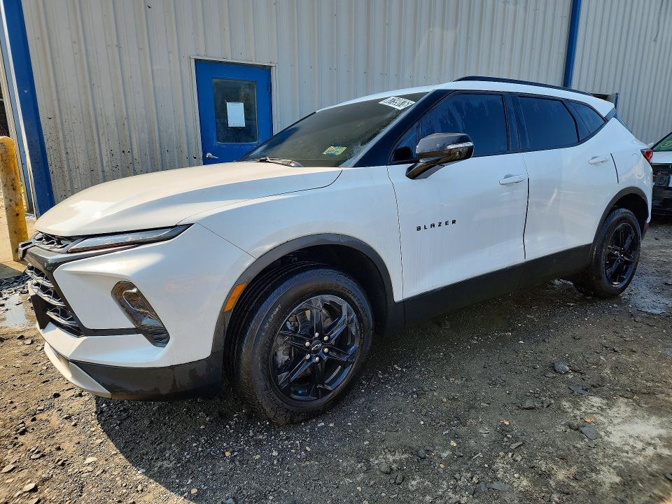 Продаж на аукціоні авто 2023 Chevrolet Blazer, vin: 3GNKBJR44PS177577, номер лоту: 63199876