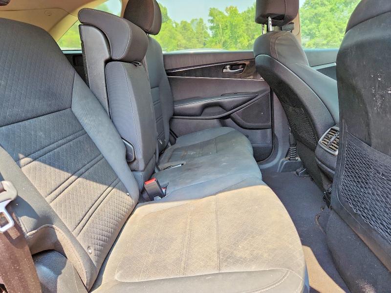 2017 Kia Sorento მანქანა იყიდება აუქციონზე, vin: 5XYPGDA3XHG263497, აუქციონის ნომერი: 64277556