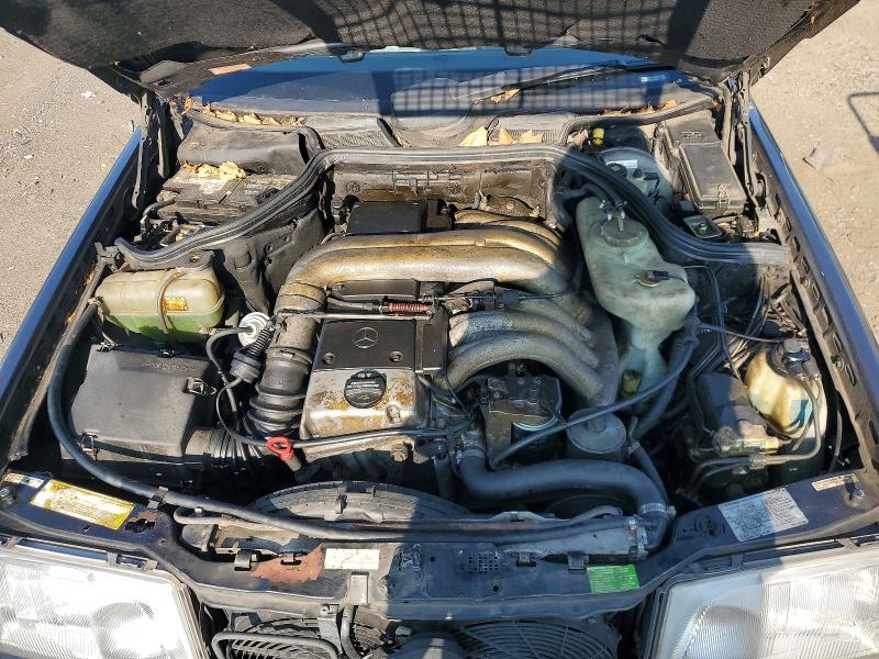 1995 Mercedes-benz E მანქანა იყიდება აუქციონზე, vin: WDBEB31E0SC240130, აუქციონის ნომერი: 64382396