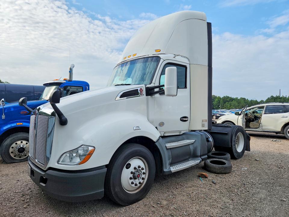Продаж на аукціоні авто 2018 Kenworth T680, vin: 1XKYA48X0JJ204290, номер лоту: 61968616