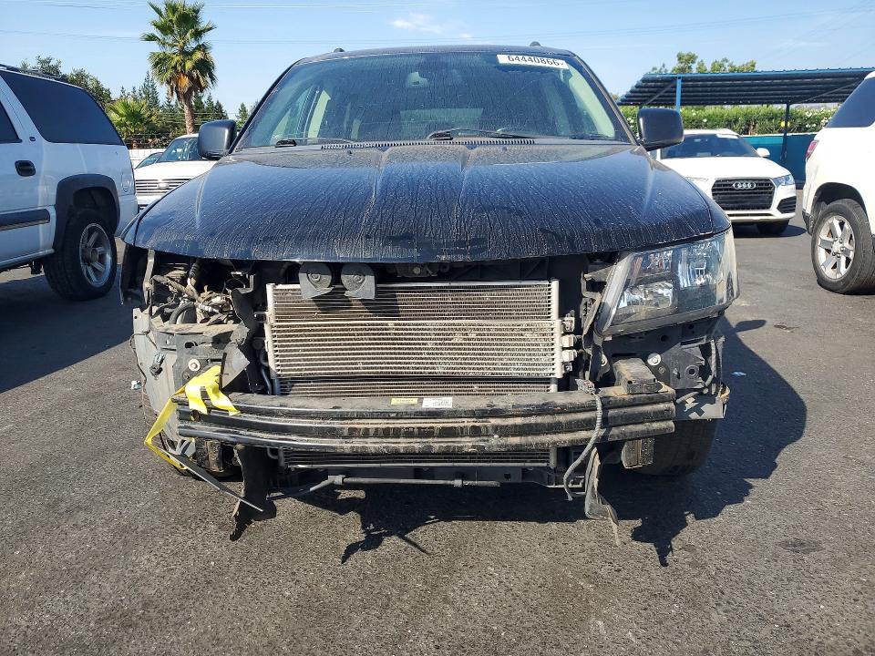 64440866 :رقم المزاد ، 3C4PDCAB4JT429442 vin ، 2018 Dodge Journey مزاد بيع