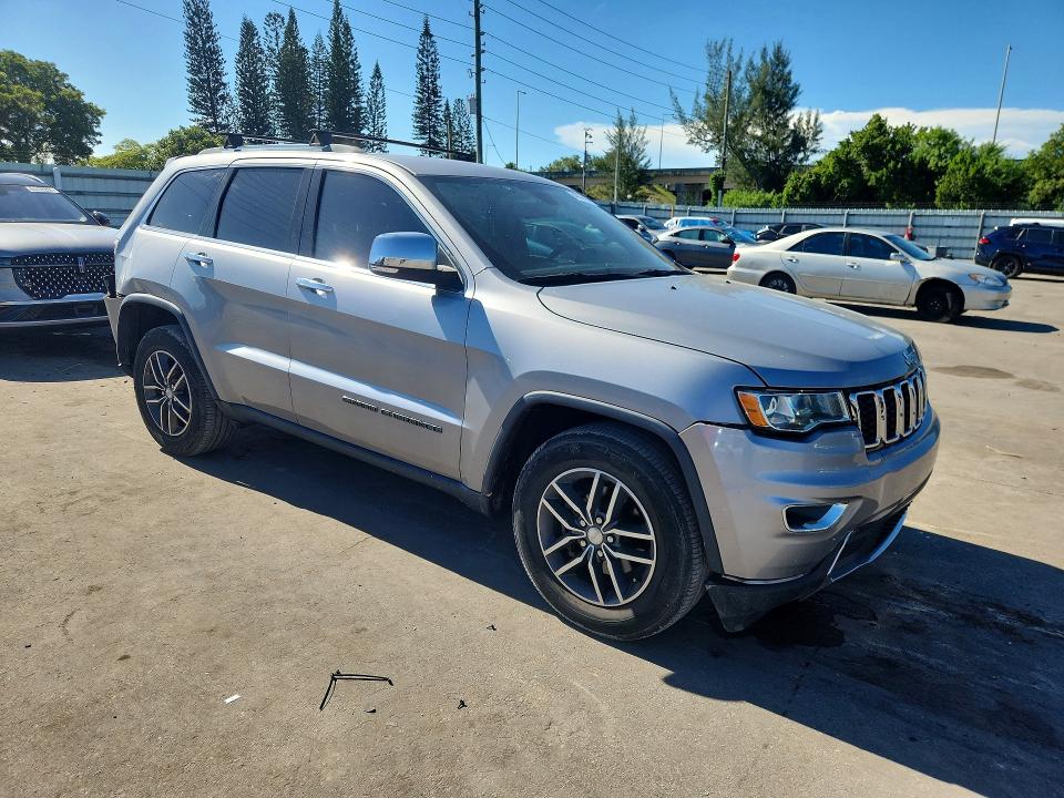 64557896 :رقم المزاد ، 1C4RJEBG6JC338806 vin ، 2018 Jeep Grand Cherokee مزاد بيع