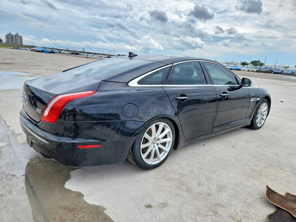 67079186 :رقم المزاد ، SAJWJ1CD5D8V45373 vin ، 2013 Jaguar Xj مزاد بيع