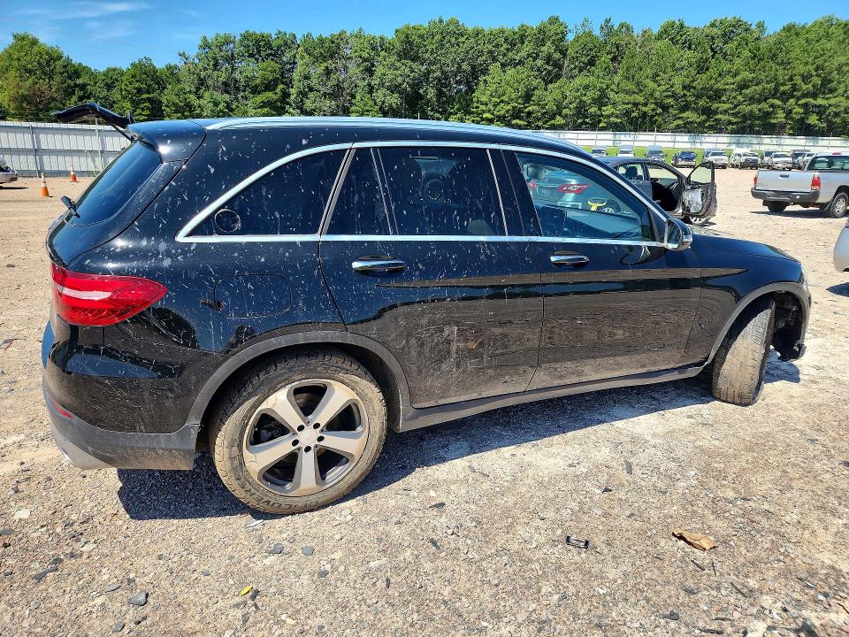 2017 Mercedes-benz Glc მანქანა იყიდება აუქციონზე, vin: WDC0G4JBXHF123777, აუქციონის ნომერი: 63738606