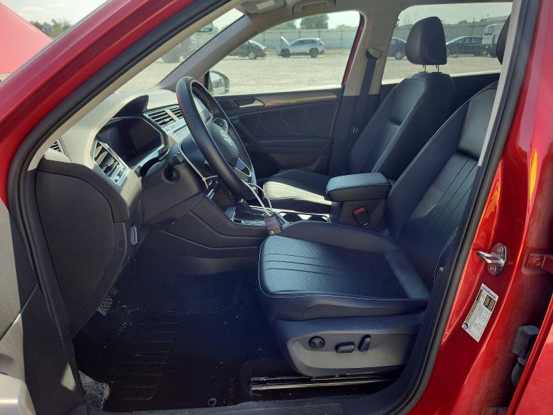 64979956 :رقم المزاد ، 3VV2B7AX2NM125269 vin ، 2022 Volkswagen Tiguan مزاد بيع