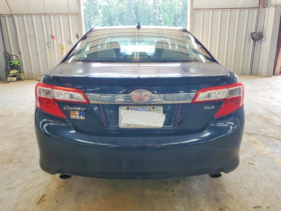 64782626 :رقم المزاد ، 4T1BK1FK4CU514993 vin ، 2012 Toyota Camry مزاد بيع