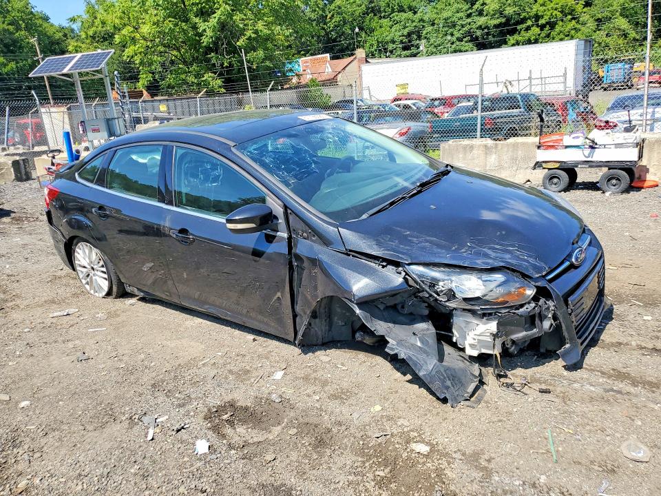 61796586 :رقم المزاد ، 1FADP3J20EL159983 vin ، 2014 Ford Focus مزاد بيع