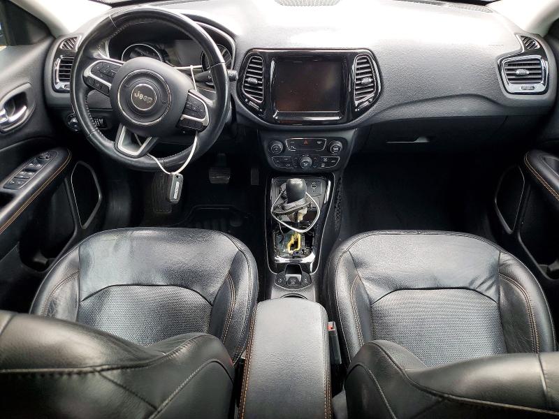64765926 :رقم المزاد ، 3C4NJDCB9JT258982 vin ، 2018 Jeep Compass مزاد بيع