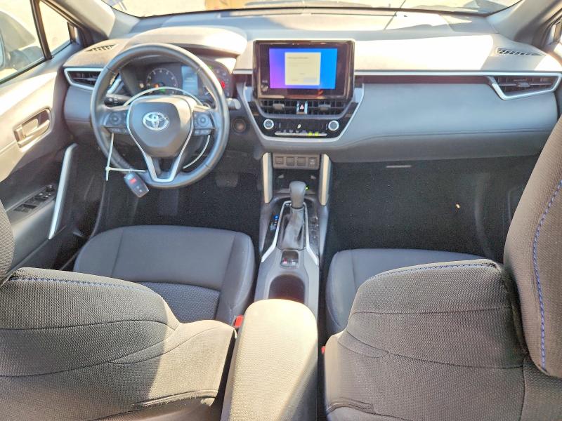 65239656 :رقم المزاد ، 7MUFBABGXRV055463 vin ، 2024 Toyota Corolla Cross Hybrid مزاد بيع