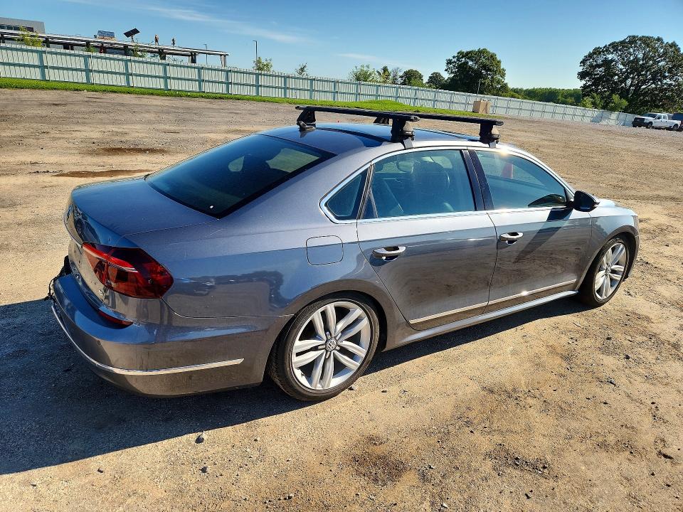2017 Volkswagen Passat მანქანა იყიდება აუქციონზე, vin: 1VWGT7A34HC011842, აუქციონის ნომერი: 65126516
