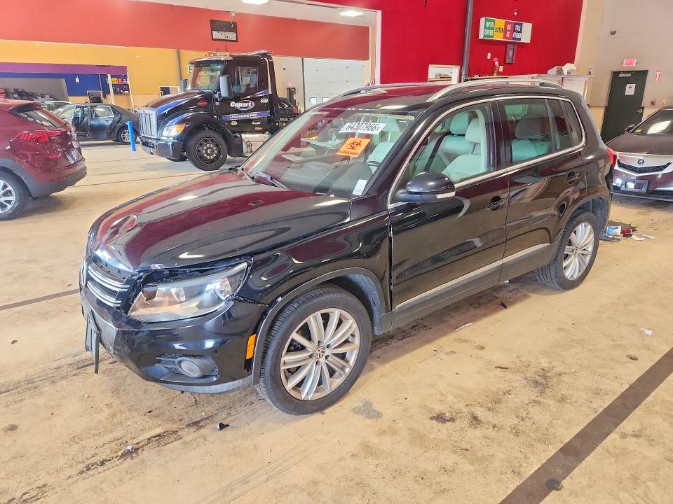 64307966 :رقم المزاد ، WVGBV3AX1DW562415 vin ، 2013 Volkswagen Tiguan مزاد بيع