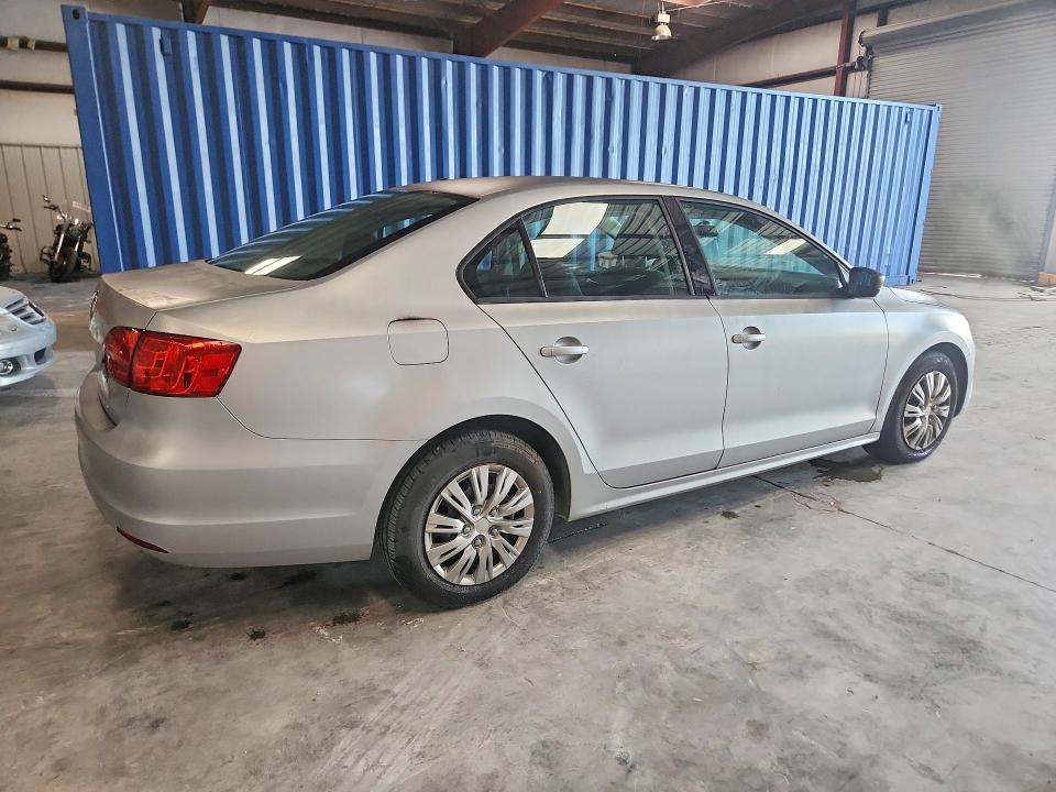 2011 Volkswagen Jetta მანქანა იყიდება აუქციონზე, vin: 3VW1K7AJ6BM392350, აუქციონის ნომერი: 64145536