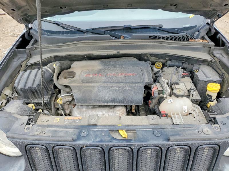 64742266 :رقم المزاد ، ZACCJBBB6HPF99450 vin ، 2017 Jeep Renegade مزاد بيع