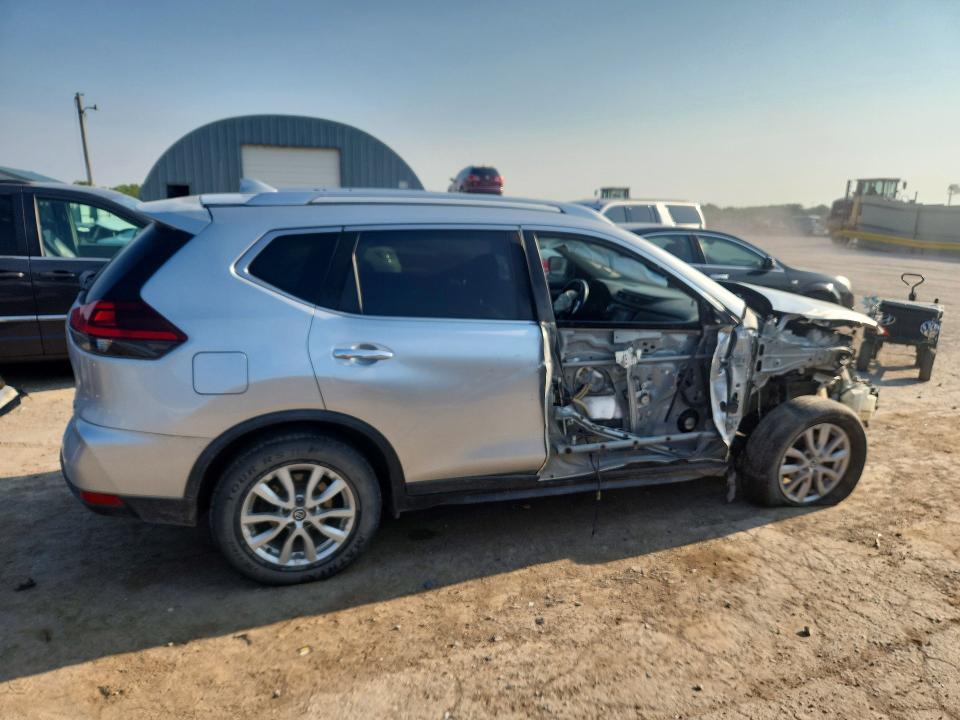 Продаж на аукціоні авто 2018 Nissan Rogue, vin: KNMAT2MT3JP593440, номер лоту: 63502156