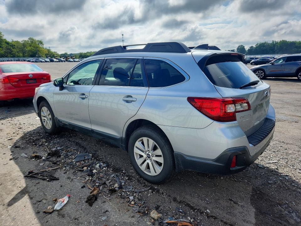 64590536 :رقم المزاد ، 4S4BSAHC9J3393953 vin ، 2018 Subaru Outback مزاد بيع