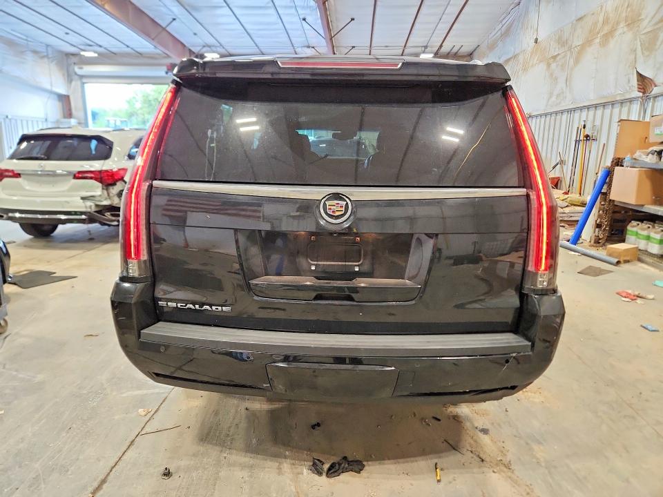 65453346 :رقم المزاد ، 1GYS4JKJ1FR199857 vin ، 2015 Cadillac Escalade مزاد بيع