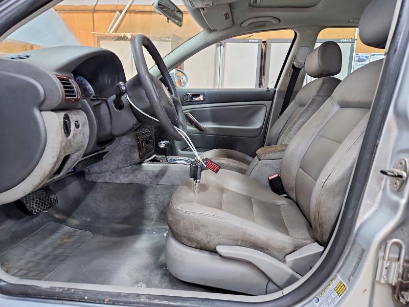 65274336 :رقم المزاد ، WVWCE63B45E131599 vin ، 2005 Volkswagen Passat مزاد بيع