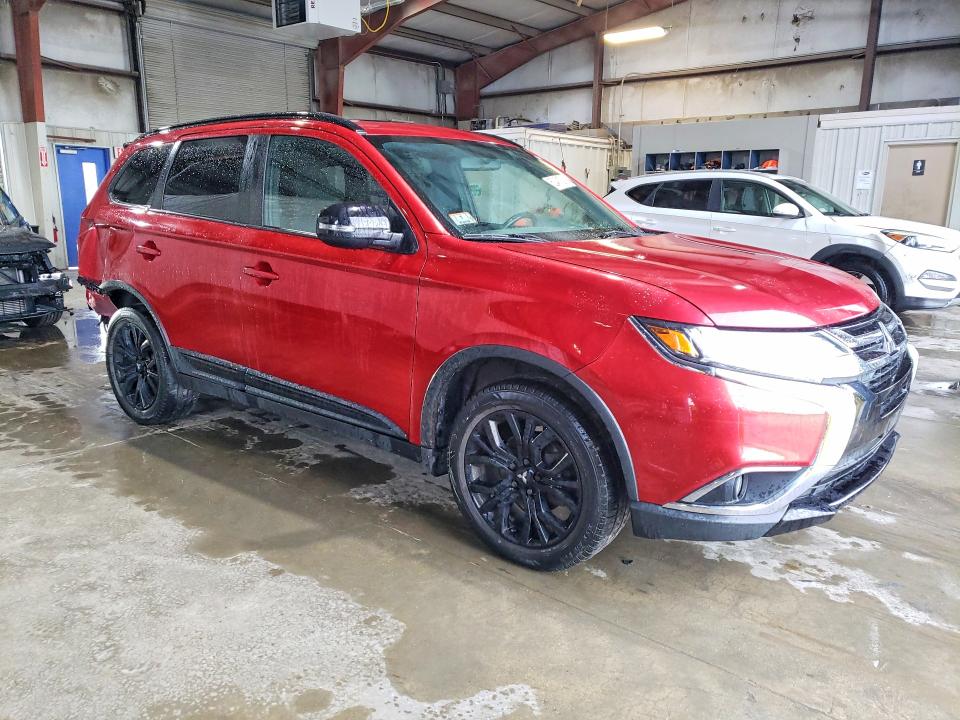 62481336 :رقم المزاد ، JA4AZ3A3XJZ063201 vin ، 2018 Mitsubishi Outlander مزاد بيع