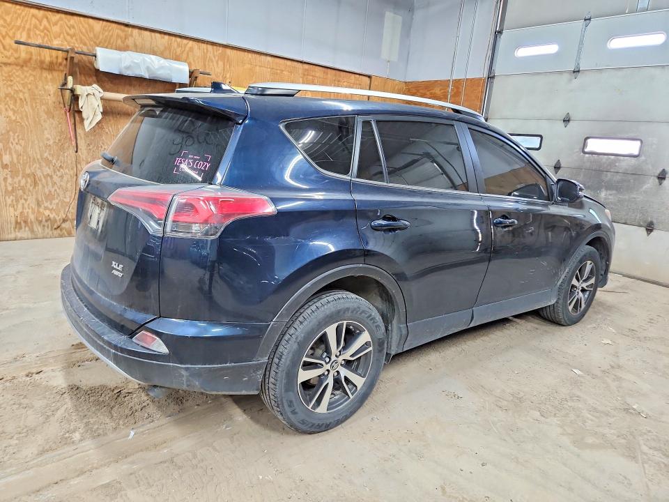 Продаж на аукціоні авто 2017 Toyota Rav4, vin: JTMRFREV5HD216087, номер лоту: 64629236