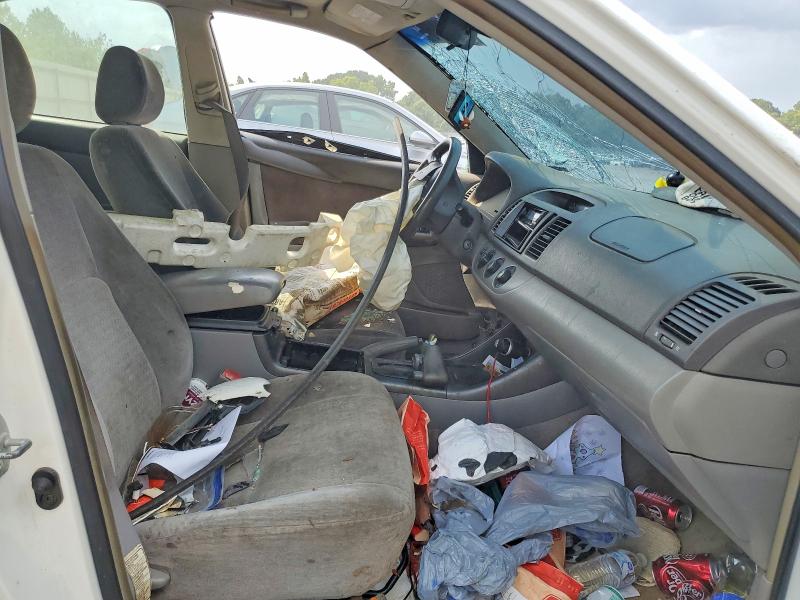 64391246 :رقم المزاد ، JTDBE32K040272273 vin ، 2004 Toyota Camry مزاد بيع