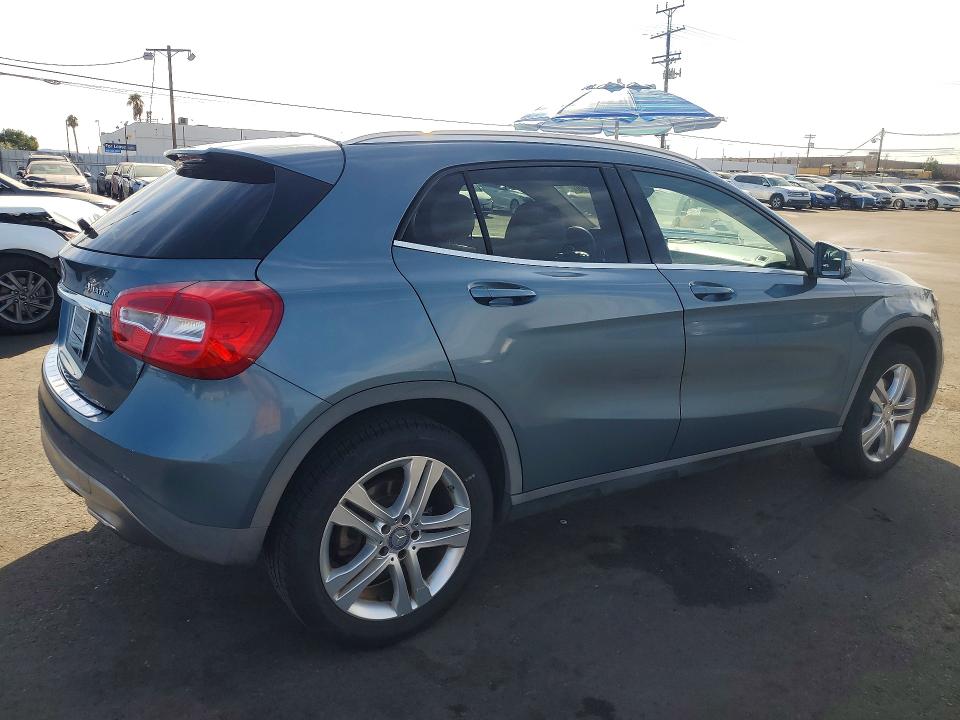 67092286 :رقم المزاد ، WDCTG4GBXFJ079911 vin ، 2015 Mercedes-benz Gla مزاد بيع