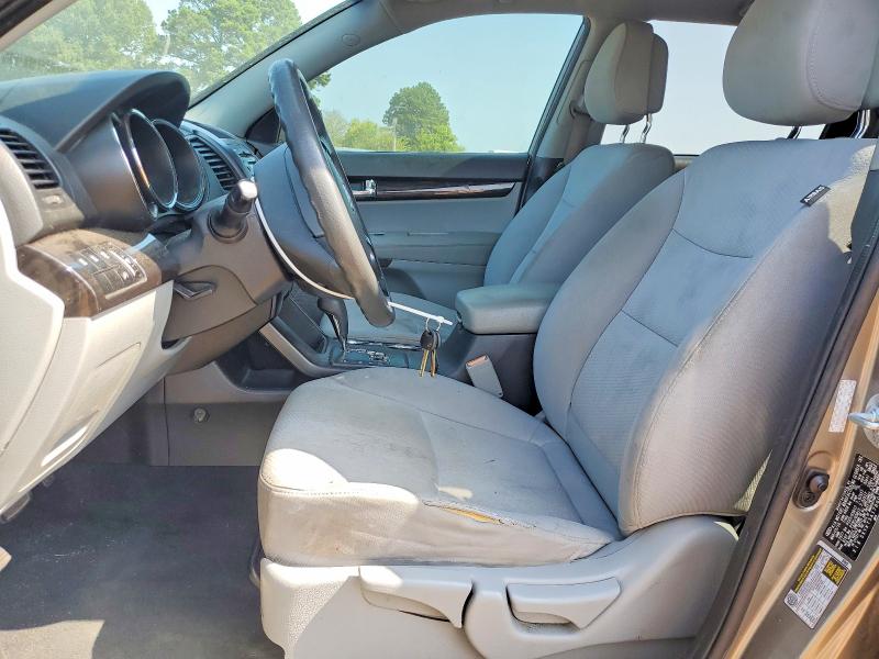 63801806 :رقم المزاد ، 5XYKT3A17BG034815 vin ، 2011 Kia Sorento مزاد بيع