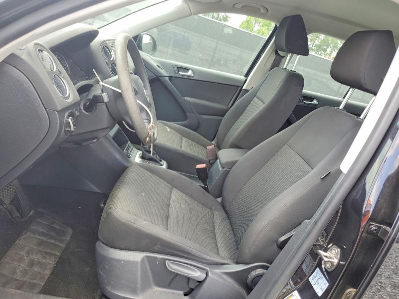 2017 Volkswagen Tiguan მანქანა იყიდება აუქციონზე, vin: WVGAV7AX5HK050799, აუქციონის ნომერი: 63407946