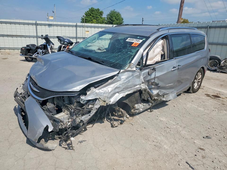 66887346 :رقم المزاد ، 2C4RC1BG4KR523478 vin ، 2019 Chrysler Pacifica مزاد بيع