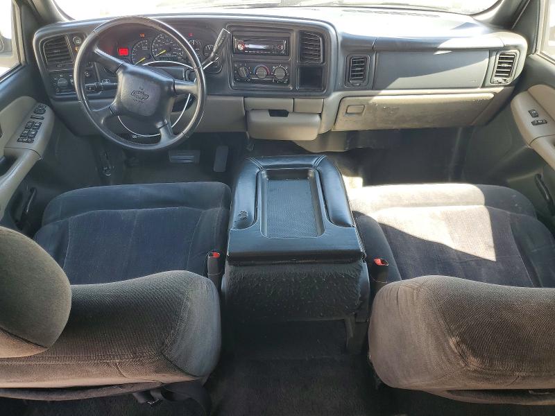 2000 Chevrolet Suburban მანქანა იყიდება აუქციონზე, vin: 3GNFK16T5YG155203, აუქციონის ნომერი: 66830936