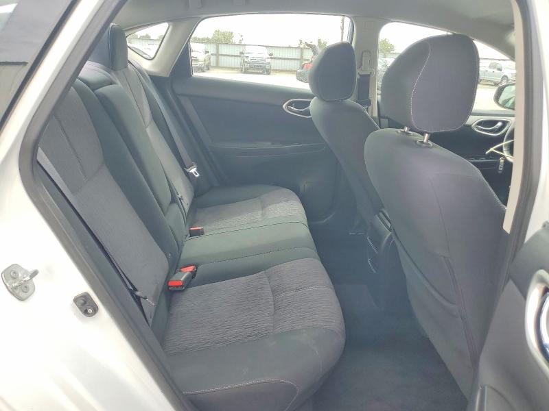 2015 Nissan Sentra მანქანა იყიდება აუქციონზე, vin: 3N1AB7AP4FL672306, აუქციონის ნომერი: 65036806
