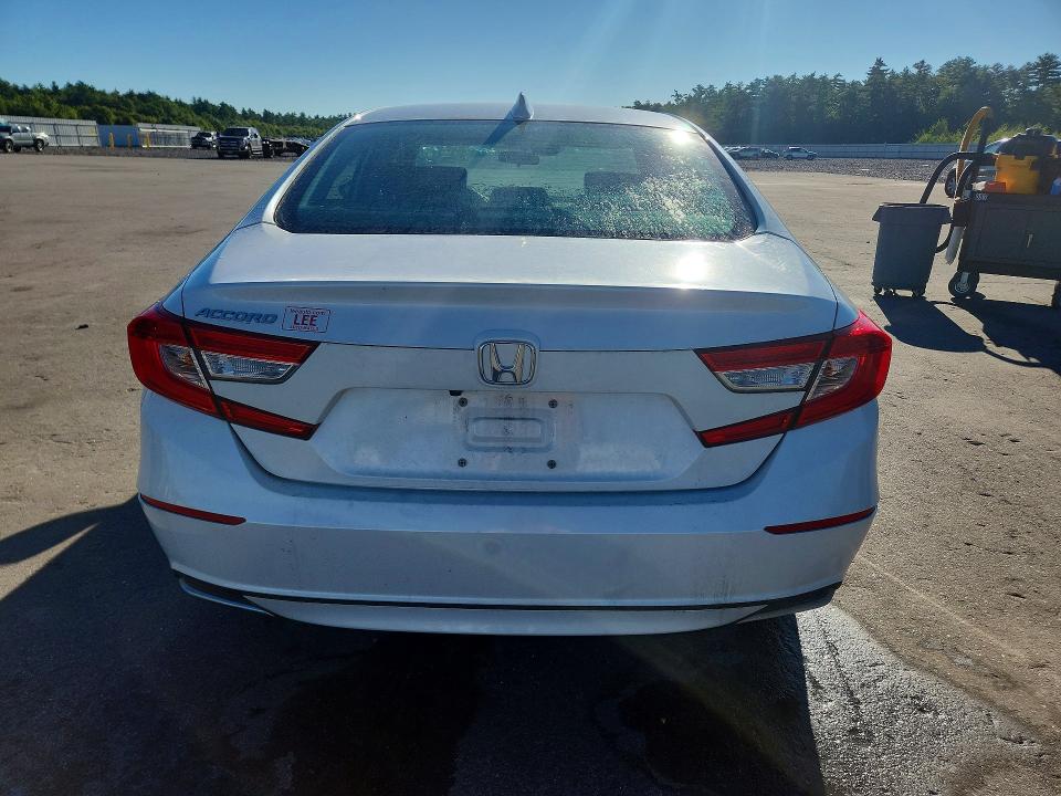 Продаж на аукціоні авто 2018 Honda Accord, vin: 1HGCV1F48JA010187, номер лоту: 67177636