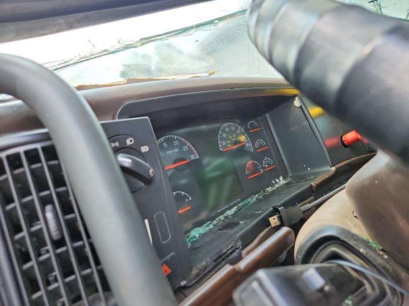 Aukcja sprzedaży 2016 Volvo Vn, vin: 4V4NC9EH8GN950138, numer aukcji: 64216416