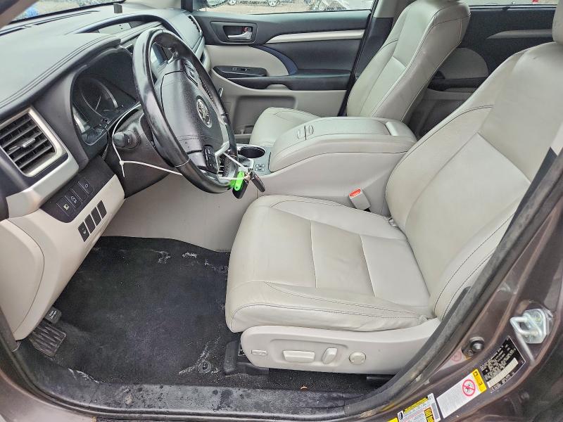 Продажа на аукционе авто 2017 Toyota Highlander, vin: 5TDJZRFH2HS510497, номер лота: 64754236